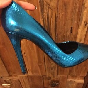 Tamara Mellon Shoes - Tamara Mellon snakeskin heels! EUC! Tamara Mellon Shoes - Tamara Mellon snakeskin heels! EUC!
